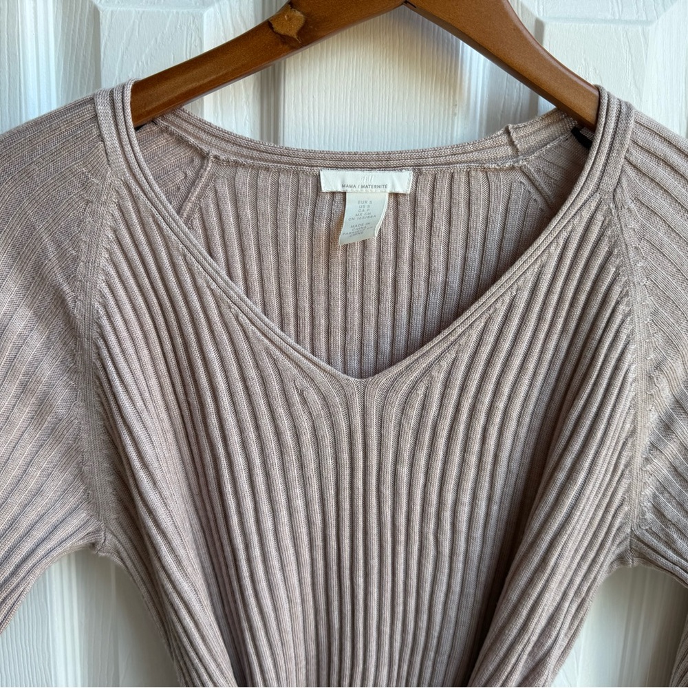 H&M MAMA Maternity Long Ribbed Knit Belted Beige Sweater, Size Small - Picture 4 of 7